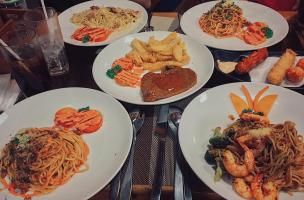 Quán mì Ý đông khách bậc nhất Sài Gòn