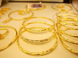 Cách nhận biết vàng thật, vàng giả đơn giản nhất