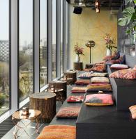 Sky Bar có thiết kế đẹp, độc nhất thế giới