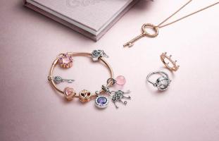 Địa chỉ bán vòng tay phong thủy pandora đẹp nhất Hà Nội