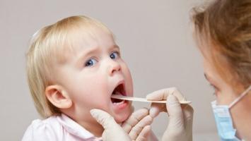 Mẹo hay chữa viêm họng bằng thảo dược