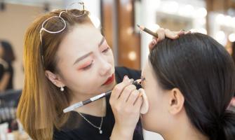 Địa chỉ dạy make up chuyên nghiệp nhất tỉnh Bắc Ninh