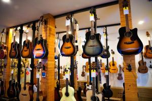 Cửa hàng mua bán đàn guitar cũ/mới giá rẻ nhất tại TP. Hồ Chí Minh