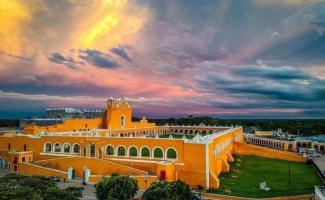 Thành phố, ngôi làng đơn sắc đẹp ngất ngây trên thế giới