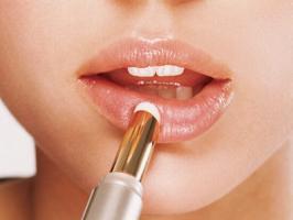 Son dưỡng môi hữu cơ tốt nhất chị em nên biết