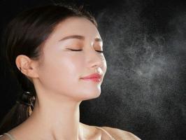 Máy xịt khoáng tiện lợi, hiệu quả nhất cho chị em