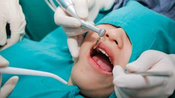 Bác sĩ trồng răng implant giỏi nhất Hà Nội