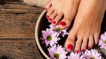 Bài thuốc ngâm chân trị phong tê thấp hiệu quả nhất