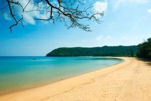 Bãi biển hoang sơ ở Việt Nam không thể không đi