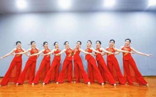 Cửa hàng cho thuê trang phục biểu diễn đẹp nhất tỉnh Quảng Ninh