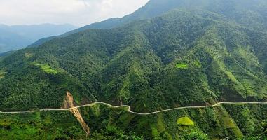 Dàn ý phân tích bài thơ Qua đèo ngang chi tiết nhất