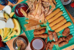 Món ăn vặt không nên bỏ lỡ tại phố Hàng Bông, Hà Nội