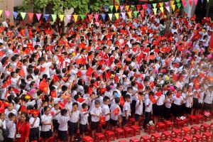 đoạn văn ngắn kể về ngày khai giảng năm học mới ở trường em chọn lọc hay nhất (lớp 3)