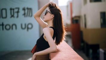 Cách tạo dáng chụp ảnh đứng cho nữ đẹp nhất