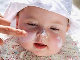 Kem chống nắng cho bé an toàn và hiệu quả nhất hiện nay