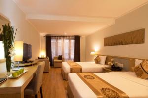 Khách sạn 2 sao view đẹp giá rẻ nhất, gần biển Mỹ Khê, Đà Nẵng