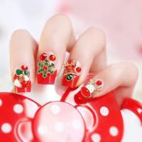 Mẫu nail phong cách Giáng sinh đơn giản, đáng yêu