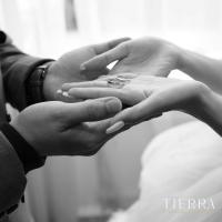 Mẫu nhẫn cưới Eternity đang được giới trẻ ưa chuộng và đổ xô tìm kiếm nhất