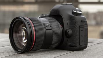 Máy ảnh DSLR huyền thoại khởi đầu phong trào nhiếp ảnh tại Việt Nam