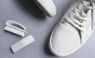 Mẹo tẩy sạch vết bẩn trên giày trắng hiệu quả nhất