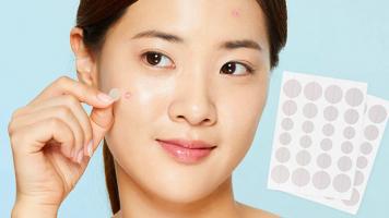 Miếng dán mụn chứa Hydrocolloid giúp hút sạch nhân mụn viêm tốt nhất