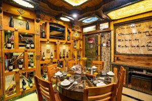 Nhà hàng hầm rượu nổi tiếng nhất tại Bình Dương