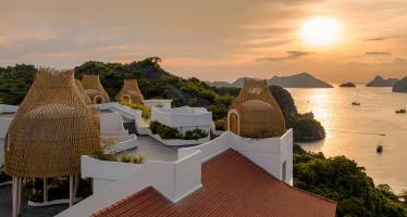 Resort Cát Bà view đẹp, sát biển được yêu thích nhất