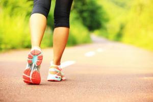 Sai lầm khi đi bộ mà chúng ta vô tình mắc phải có thể ảnh hưởng đến sức khỏe.