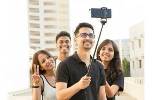 Sản phẩm gậy chụp hình selfie tốt nhất