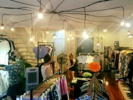 Shop thời trang đẹp nhất trong chung cư cũ Tôn Thất Đạm, Quận 1, TP. HCM