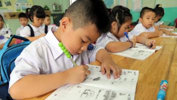 SKKN: Một số biện pháp giúp học sinh lớp 1 rèn kĩ năng phát âm chuẩn các từ ngữ và dấu thanh khó khi học môn Tiếng Việt