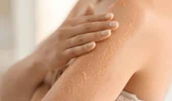 Tẩy da chết toàn thân dạng xịt được yêu thích nhất hiện nay