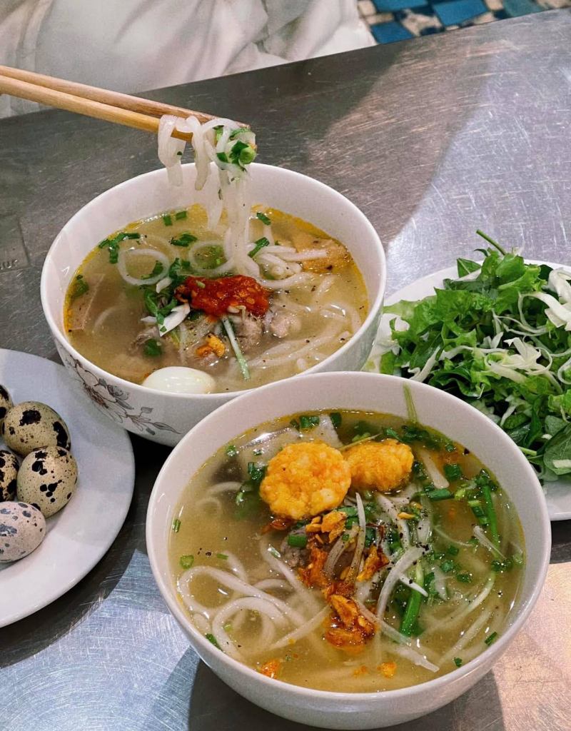 Bánh Canh Tôm 11C Tăng Bạt Hổ