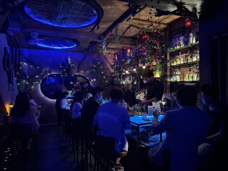 Bermuda - Cocktails & Stories