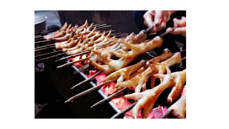 Chân gà nướng Ngõ Gạch
