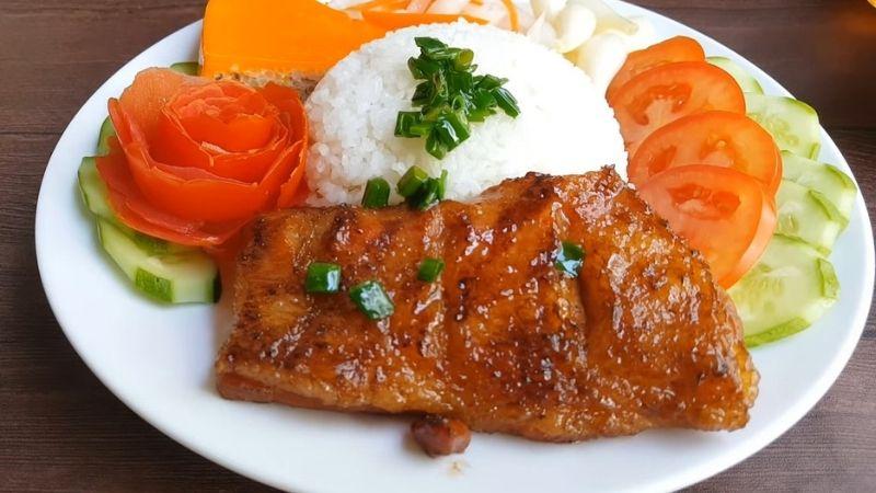 Cơm sườn – Phố Đào Duy Từ