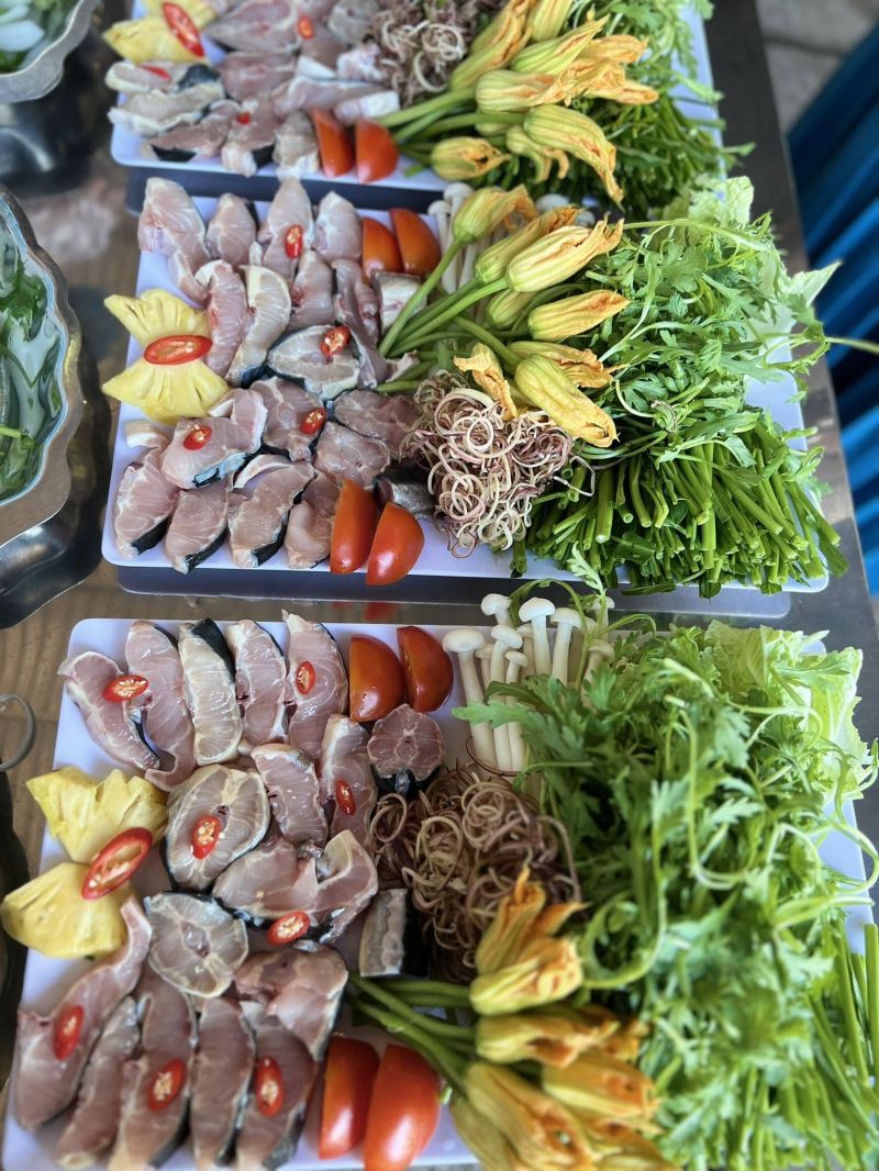 Dịch vụ tiệc cưới Hồng Quân