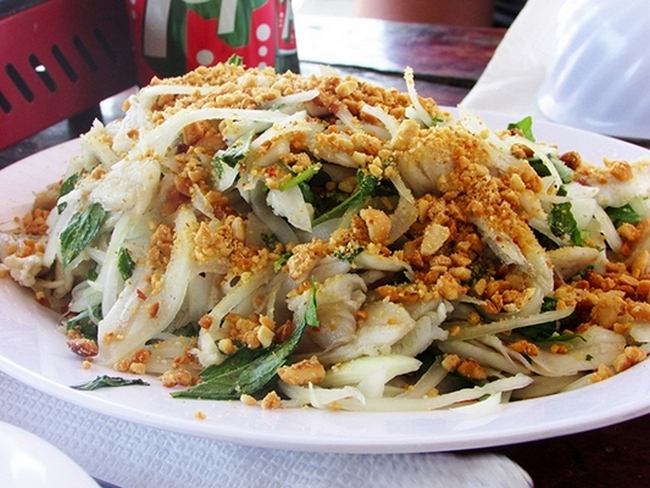 Gỏi cá mai - đặc sản Khánh Hòa
