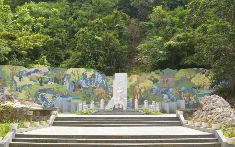 Khu di tích lịch sử Kim Đồng