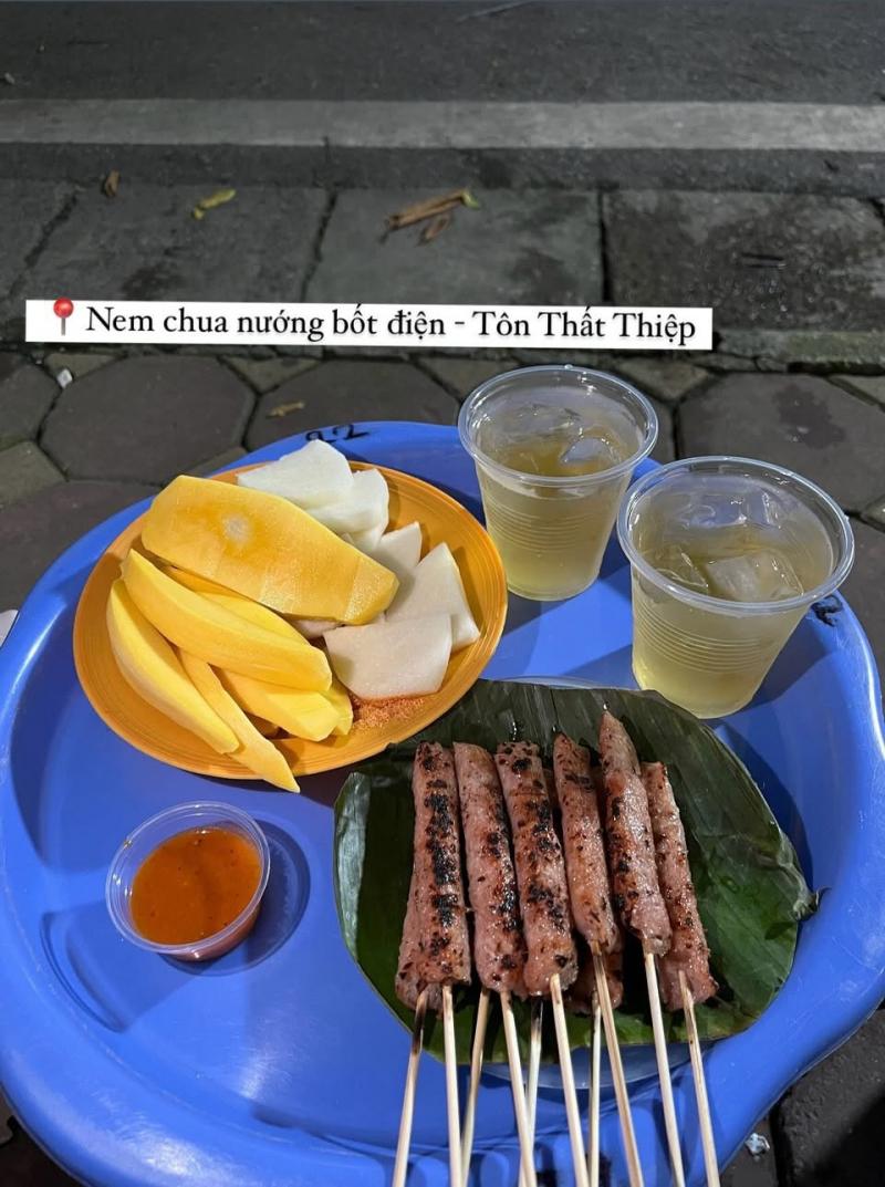 Nem chua nướng bốt điện