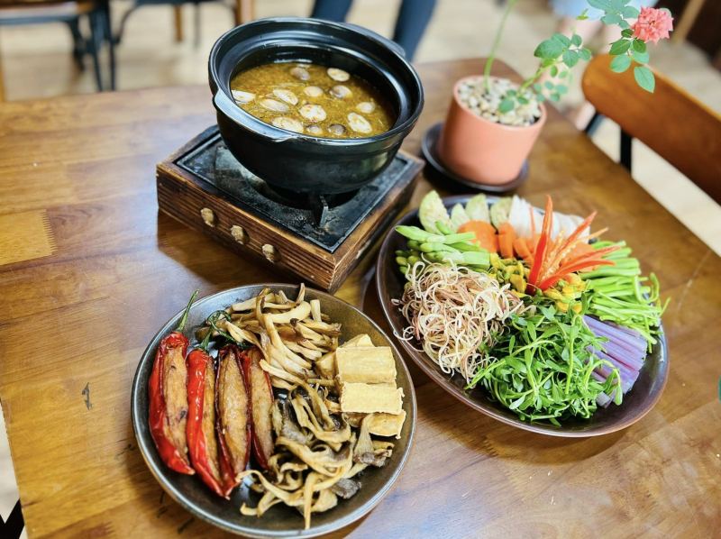Nhà Hàng Chay & Cafe BBC Niêu - Vegetarian Restaurant