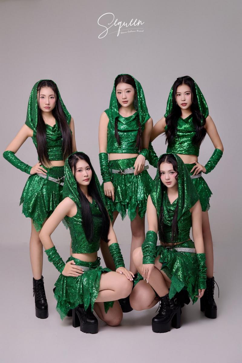 Trang phục biểu diễn SeQueen