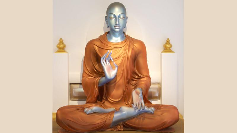 Tôn giả Moggallàna được đức Phật khen là vị đệ tử Thần thông đệ nhất (ngang bằng Thế Tôn về mặt thần thông)