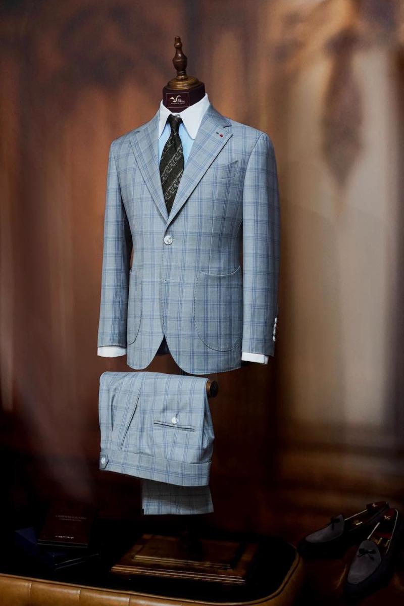 V.82 Tailor